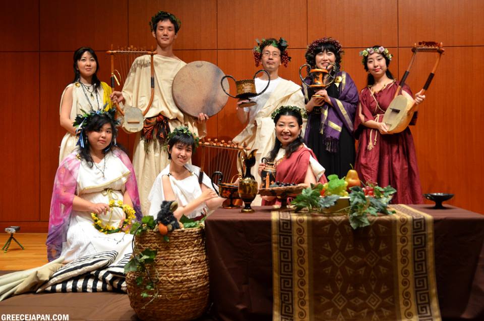 Tokyo Theatre - Ancient Tradedy - Futaba Sato - ancient Greek lyre - Luthieros Music Instruments