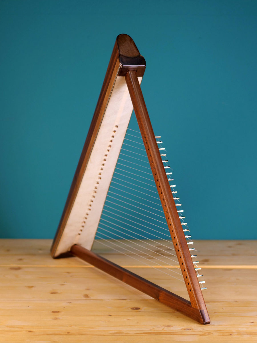Epigonion Ancient Greek Harp (24 strings) LUTHIEROS