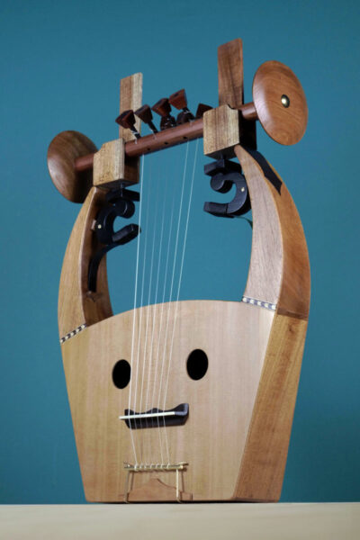 Kithara (Cithara) of the Golden Age with cedarwood soundboard, Luthieros Instruments, Koumartzis Familia, luthieros.com