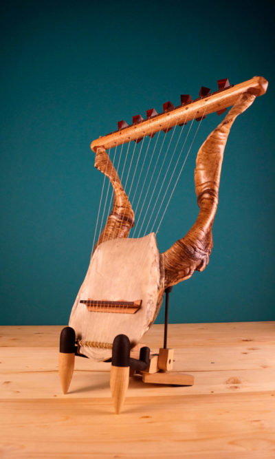 King Lyre of Pan ( 9strings) - ancient Greek chelys lyre - Luthieros Music Instruments - Koumartzis Familia - www.luthieros.com