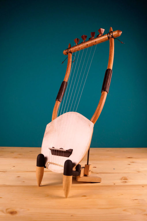 The Lyre of Aphrodite - Ancient Greek Chelys Lyre (7 strings) - Top Quality HandCrafted Musical Instrument - Koumartzis Familia - www.luthieros.com