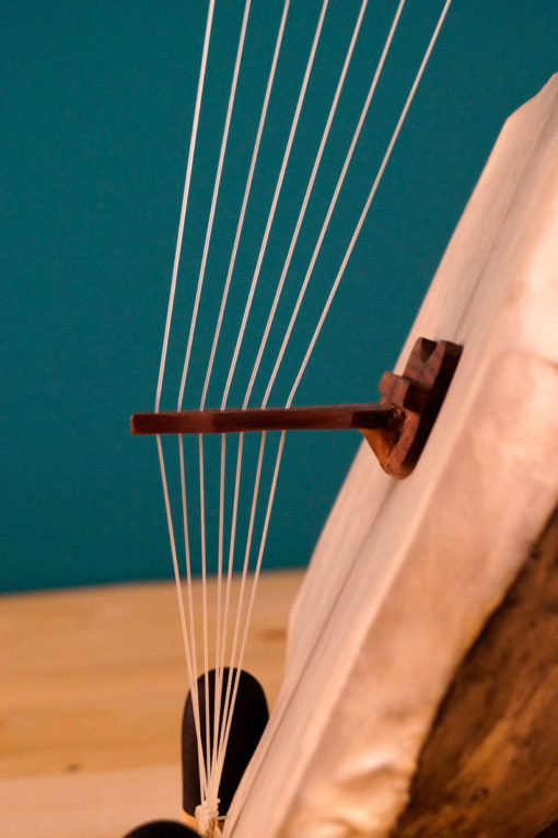 Ancient Sambuca – Ancient Harp like Lyre Luthieros Instruments | Koumartzis Familia, luthieros.comAncient Sambuca – Ancient Harp like Lyre Luthieros Instruments | Koumartzis Familia, luthieros.com