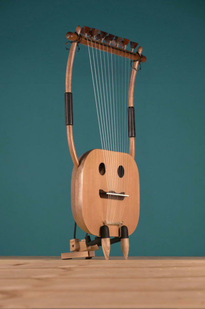 Lyre of Olympus with Built-in Pickup – Professional lyre - www.luthieros.com - Top Quality HandCrafted Instrument - Koumartzis family