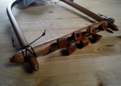The Lyre of Hermes (7 or 9 strings) – Ancient Greek Chelys Lyre – Koumartzis Familia – luthieros.com