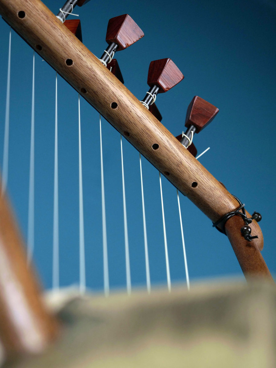 The Lyre of Orpheus – Ancient Greek Lyre (Chelys – 11 or 13 strings) – Top Quality HandCrafted Musical Instrument - Koumartzis familia - www.luthieros.com