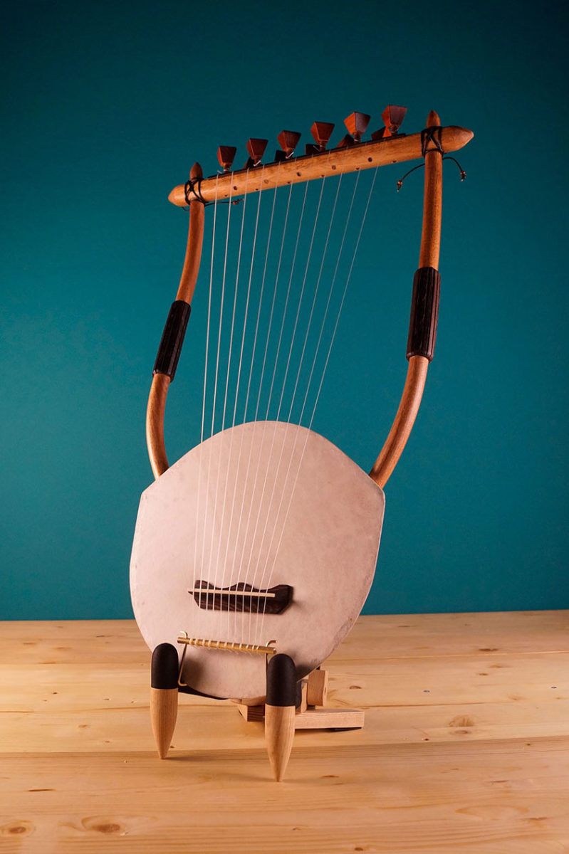 greek stringed instrument