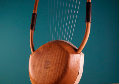 The Lyre of Apollo – Ancient Greek Lyre (Chelys – 11 or 13 strings) – Top Quality HandCrafted Musical Instrument - Koumartzis familia - www.luthieros.com