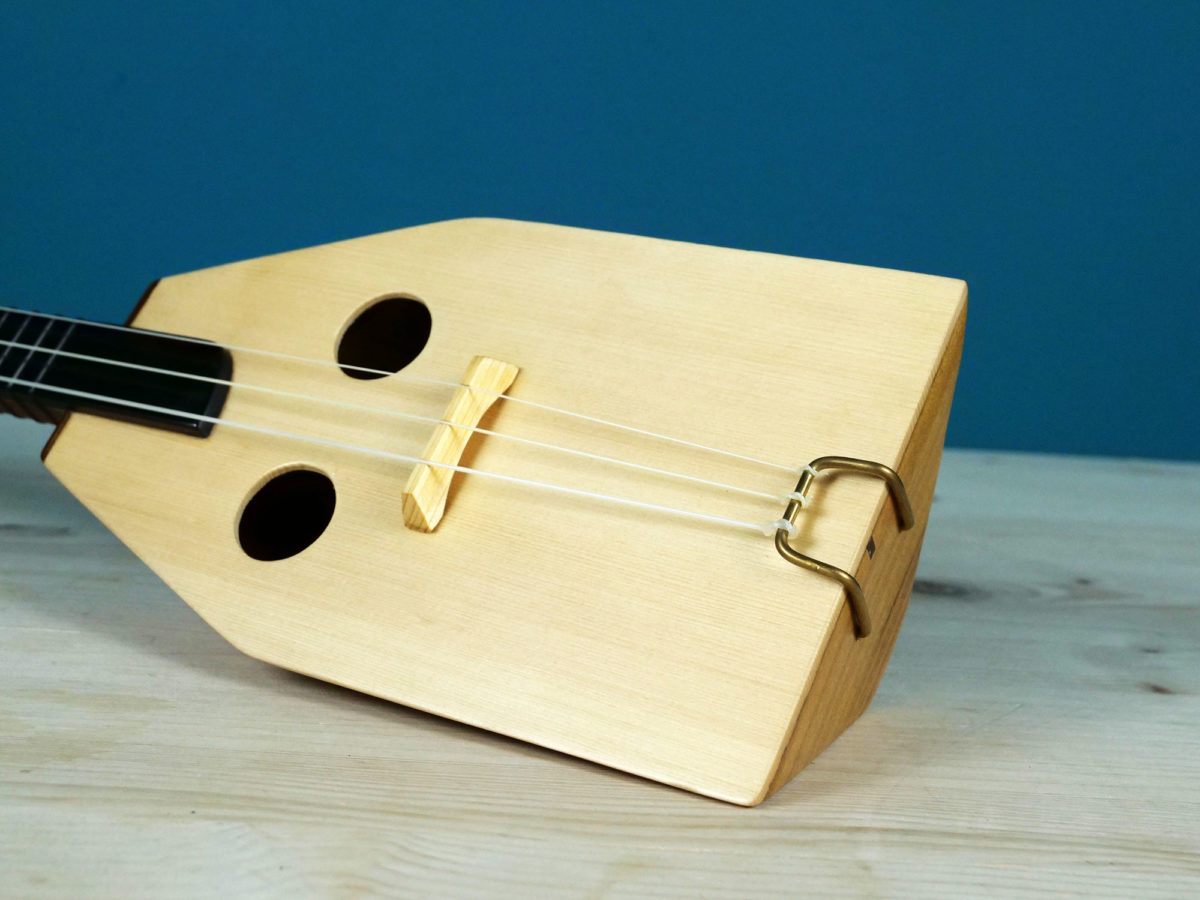 Pandura or Pandoura | ancient Greek string instrument with fretboard | Collector’s edition | LUTHIEROS Music Instruments | Koumartzis family | www.luthieros.com