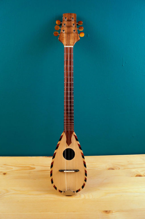 Baglamas | Handmade Greek Traditional String Instruments - Koumartzis familia - www.luthieros.com