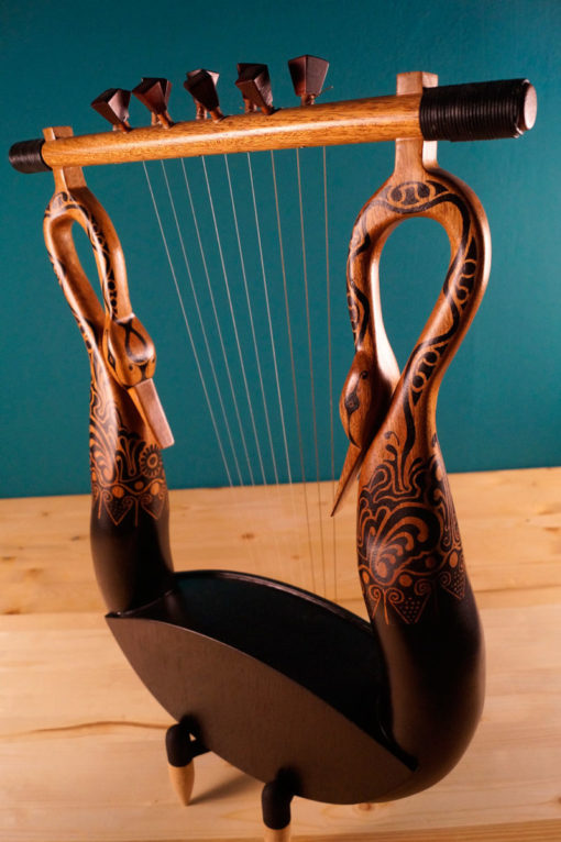 Lyre of Hagia Triada Sarcophagus, Luthieros Instruments, Koumartzis Familia, luthieros.com