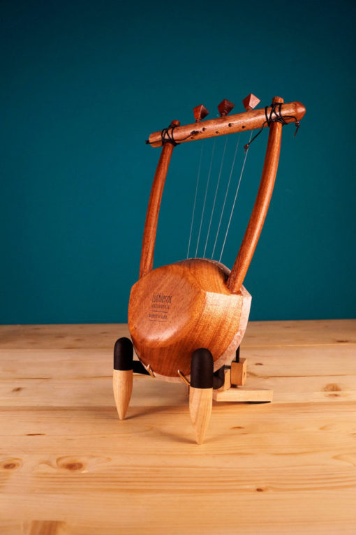 The Lyre of Linus – Ancient Greek Lyre (Chelys – 5 strings) – Top Quality HandCrafted Musical Instrument - Koumartzis familia - www.luthieros.com