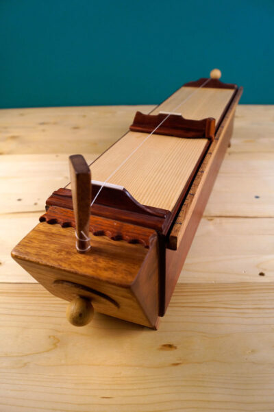 Monochord of Pythagoras - Top Quality HandCrafted Educational Musical Instrument - Koumartzis familia - www.luthieros.com