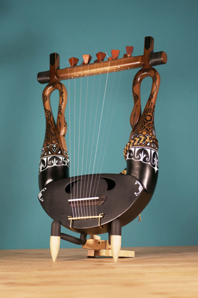 Lyre of Sarcophagus, Lyre of Hagia Triada, Nestor Palace, Pylos, LUTHIEROS Instruments, Koumartzis Familia, luthieros.com