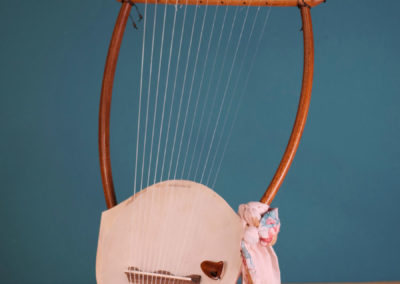 Lyre of Lina Palera – Ancient Greek Lyre (13 strings) – luthieros.com - Top Quality HandCrafted Instrument - specially designed for Lina Palera