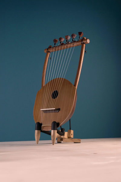 Traveler's Lyre or Odysseus' Lyre - 9 strings - wooden soundboard - compact size - the LUTHIEROS team - by the Koumartzis family